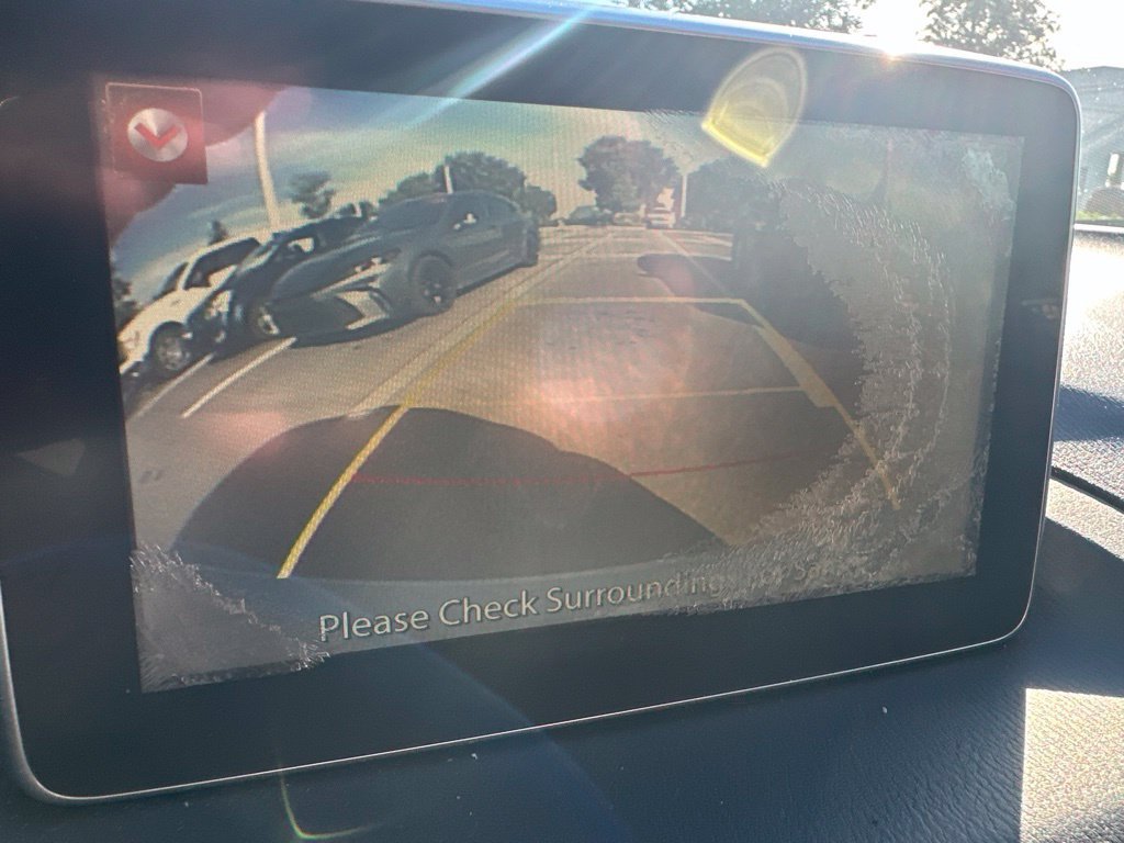 Used 2014 MAZDA MAZDA3 i Touring w/ Technology Package FWD image 18