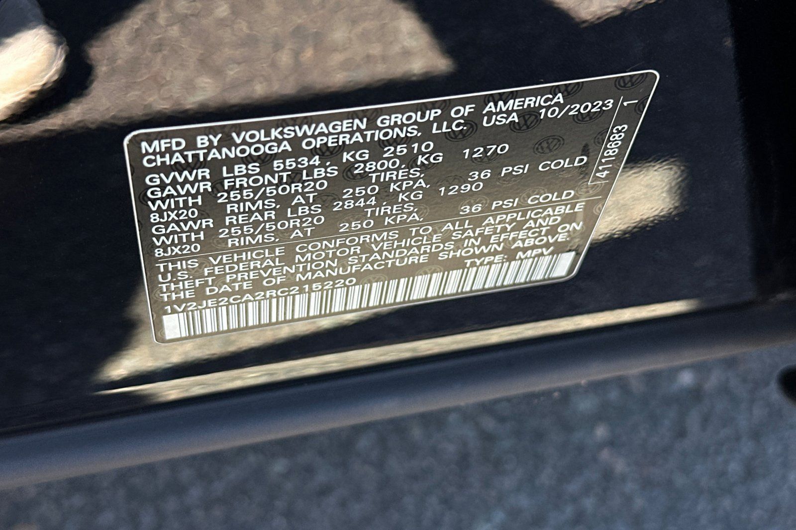 Used 2024 Volkswagen Atlas Cross Sport SE FWD image 28