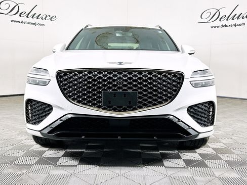 Used 2023 Genesis GV70 2.5T w/ Sport Prestige Package image 2