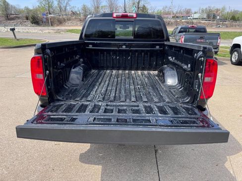 Used 2016 Chevrolet Colorado Z71 image 11