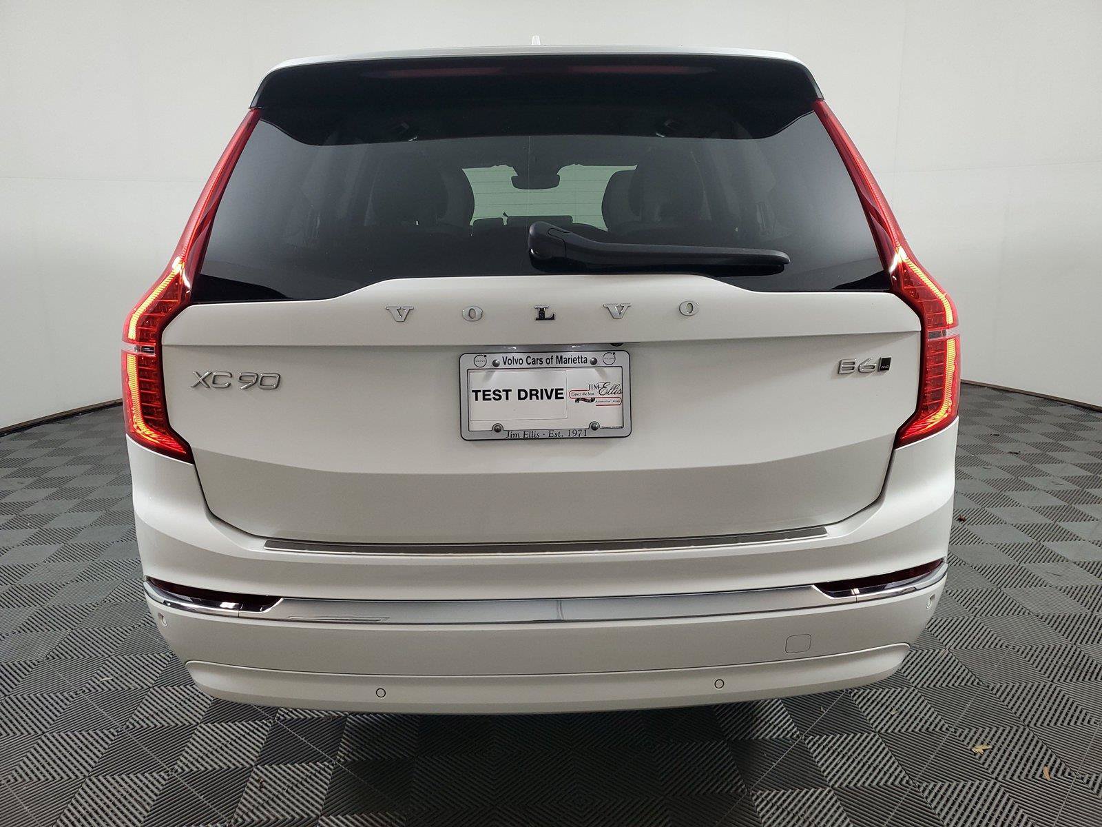 Certified 2024 Volvo XC90 B6 Ultimate w/ Protection Package Premier AWD/4WD image 5