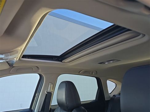 Used 2023 MAZDA CX-5 AWD 2.5 S w/ Premium Package image 19