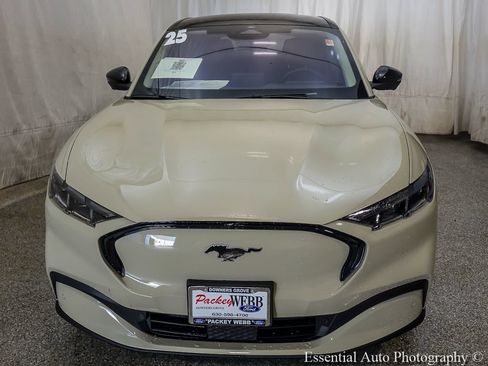 Used 2025 Ford Mustang Mach-E Premium AWD/4WD image 5