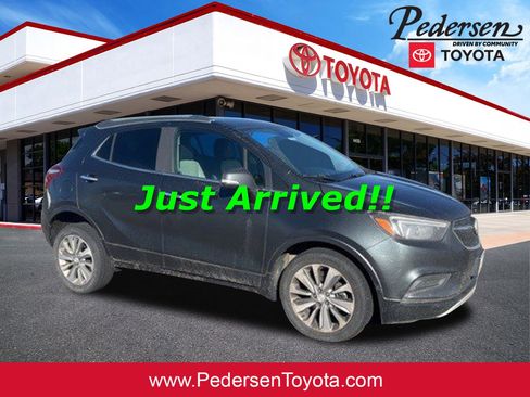 Used 2017 Buick Encore Preferred image 1