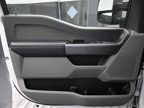 Used 2025 Ford F250 XLT image 24