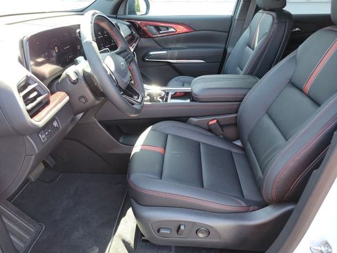 New 2026 Chevrolet Traverse RS image 18