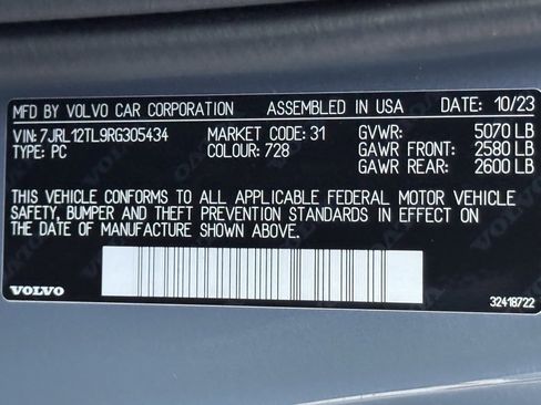 Used 2024 Volvo S60 B5 Plus image 35