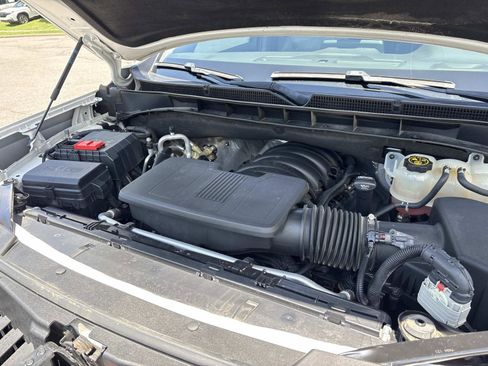 Used 2021 GMC Yukon XL SLT w/ Rear Media and Nav Package AWD/4WD image 37