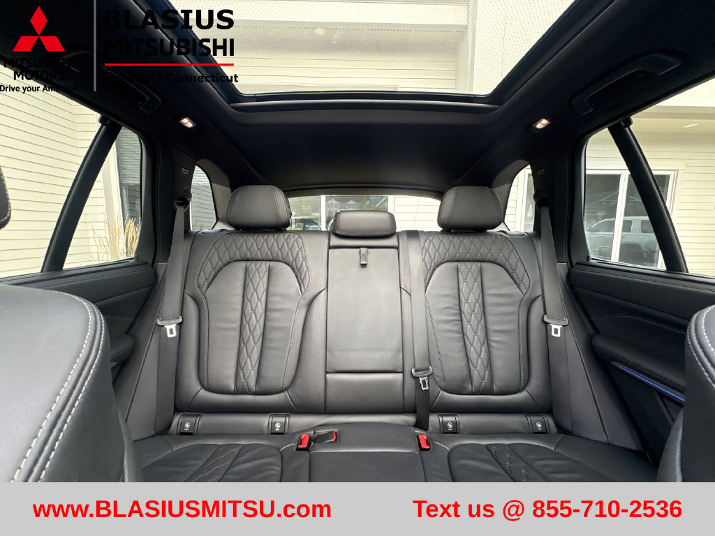 Used 2020 BMW X5 xDrive50i w/ Executive Package AWD/4WD image 48