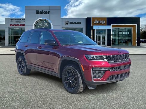 New 2026 Jeep Grand Cherokee Altitude AWD/4WD image 1