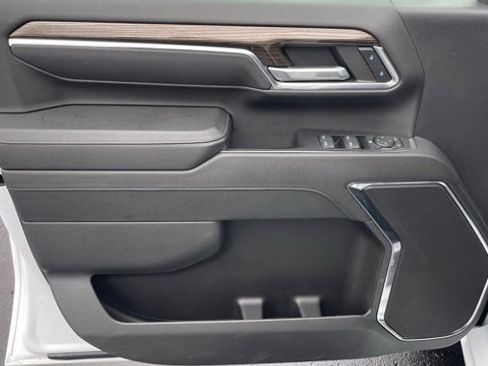 Used 2024 Chevrolet Silverado 3500 LT w/ Convenience Package image 13