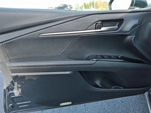 Used 2025 Toyota Camry XSE image 12