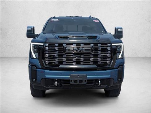 Used 2026 GMC Sierra 2500 Denali Ultimate AWD/4WD image 2