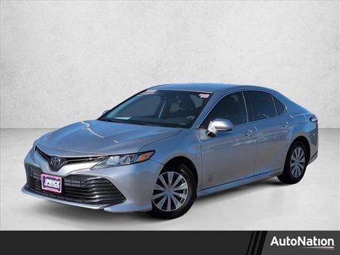 Used 2018 Toyota Camry L image 1