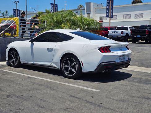 Used 2024 Ford Mustang Premium RWD image 5