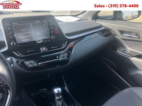 Certified 2022 Toyota C-HR Nightshade image 17