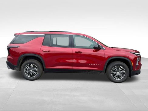 New 2026 Chevrolet Traverse LT w/ Driver Confidence Package image 4