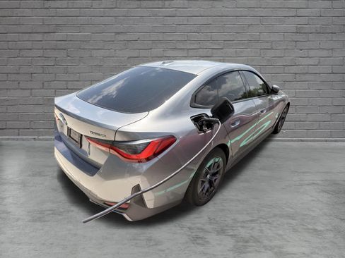Used 2023 BMW i4 eDrive35 RWD image 11