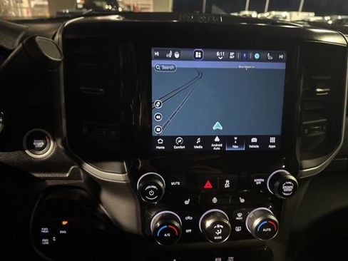 Used 2024 RAM 2500 Big Horn image 13