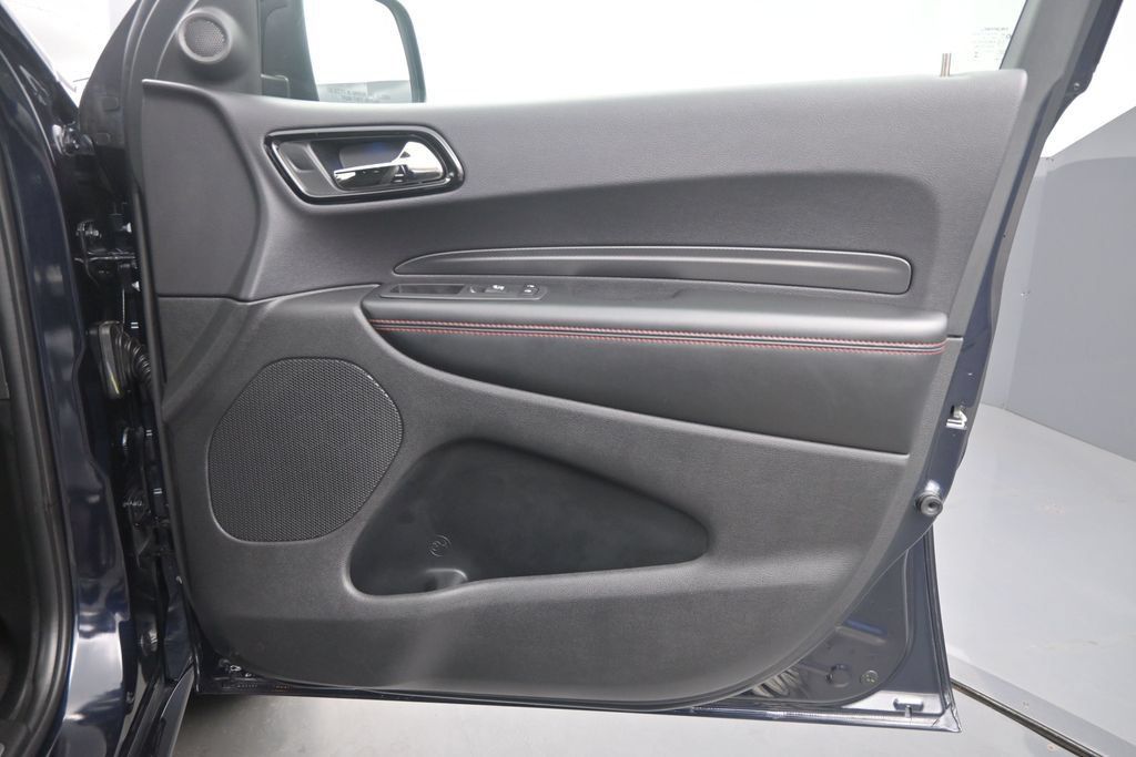 Used 2023 Dodge Durango R/T w/ Blacktop Package AWD/4WD image 26
