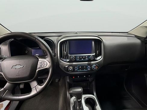 Used 2017 Chevrolet Colorado LT w/ LT Convenience Package image 9