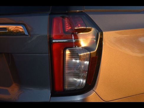 Used 2021 Chevrolet Tahoe LT image 52