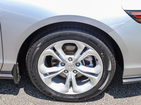 Certified 2023 Honda Accord LX image 7