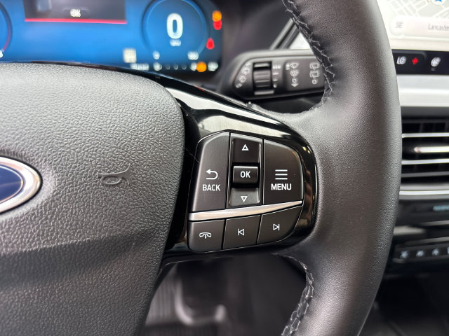 Certified 2023 Ford Escape Platinum AWD/4WD image 18