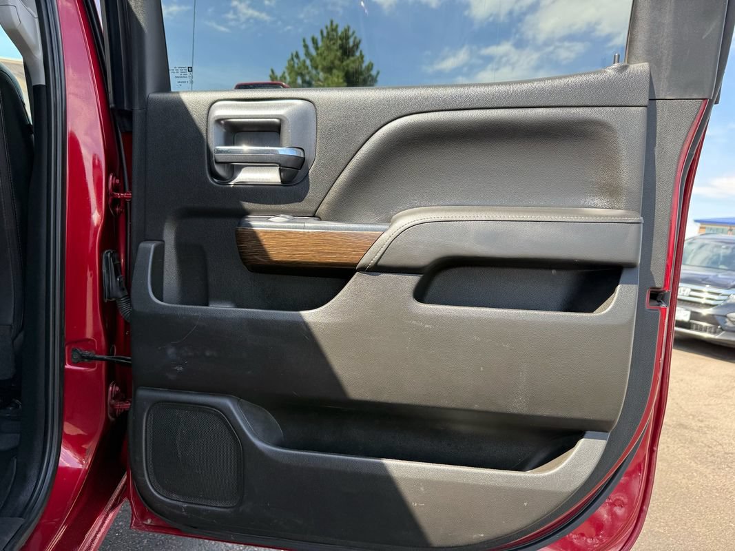 Used 2019 GMC Sierra 2500 Denali AWD/4WD image 22