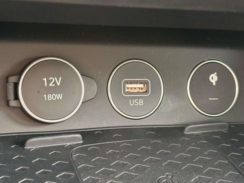 Used 2025 Genesis G70 2.5T w/ Sport Prestige Package image 30