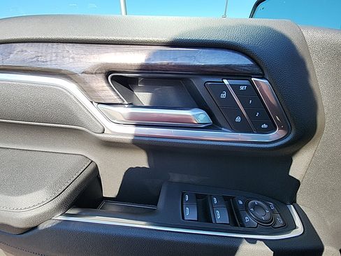 Used 2026 Chevrolet Silverado 1500 LTZ w/ Technology Package image 14