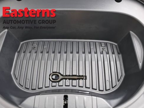 Used 2023 Tesla Model 3 Standard Range image 7