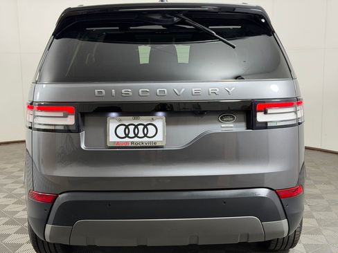 Used 2017 Land Rover Discovery SE AWD/4WD image 10