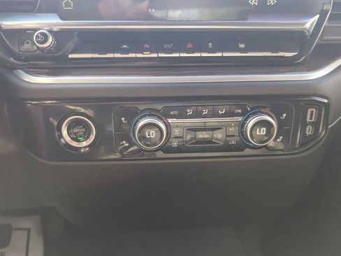 Used 2024 GMC Sierra 1500 Elevation AWD/4WD image 17