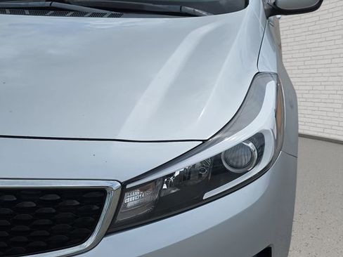 Used 2018 Kia Forte LX FWD image 30