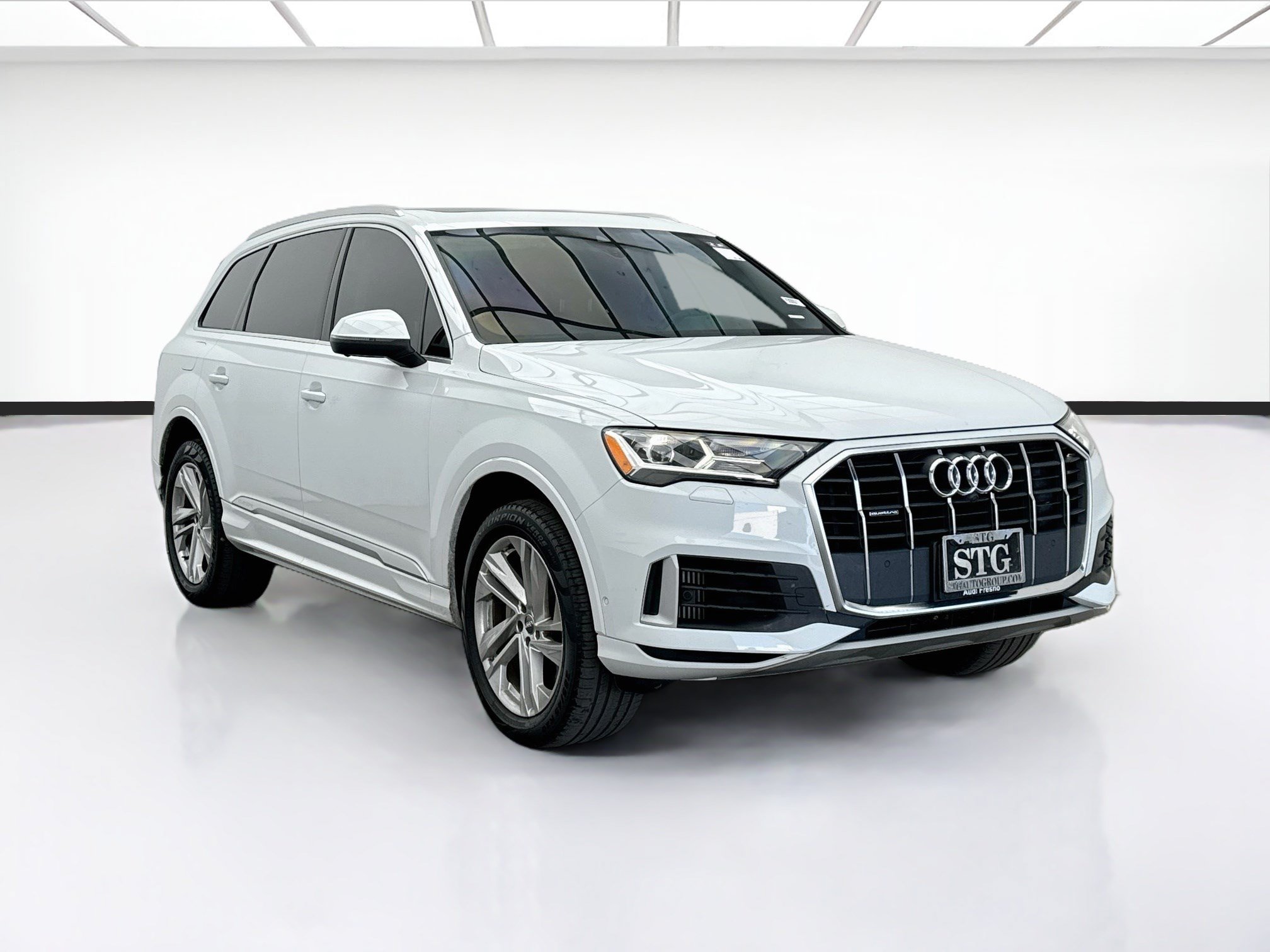Used 2020 Audi Q7 3.0T Premium Plus w/ Premium Plus Package AWD/4WD image 3