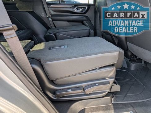 Used 2023 Chevrolet Tahoe Z71 w/ Luxury Package AWD/4WD image 28