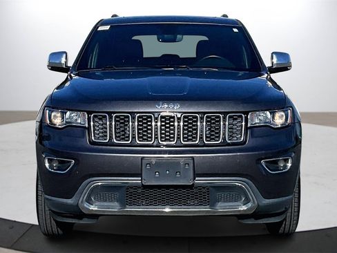Certified 2018 Jeep Grand Cherokee Limited image 3