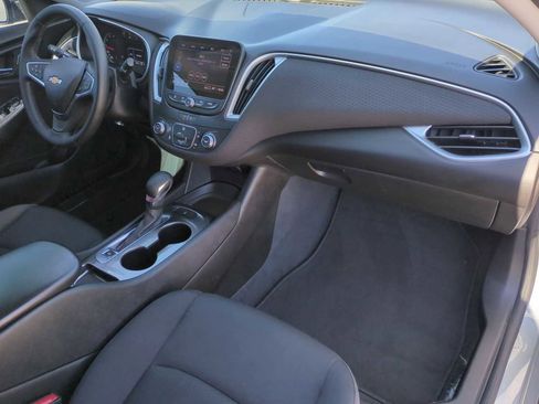 Used 2023 Chevrolet Malibu RS FWD image 27