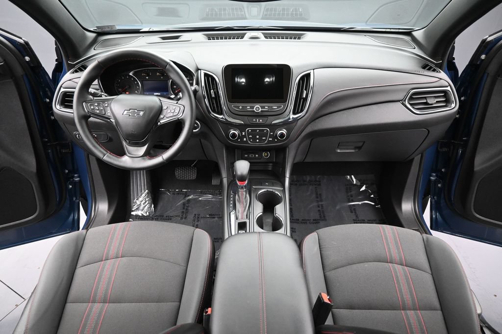 Certified 2024 Chevrolet Equinox RS FWD image 16