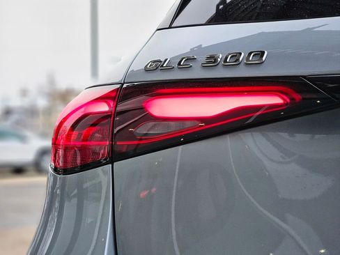New 2026 Mercedes-Benz GLC 300 4MATIC image 9