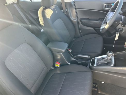 New 2026 Hyundai Venue SE image 10