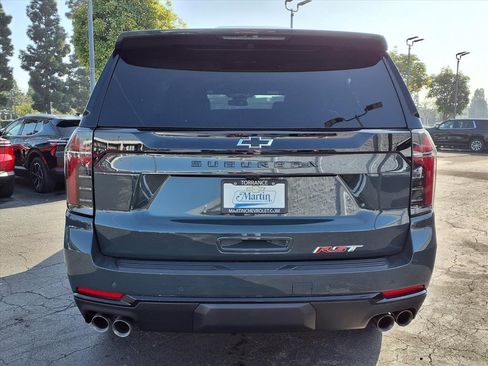 New 2026 Chevrolet Suburban RST image 6