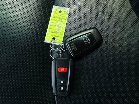 Used 2022 Toyota 4Runner Limited image 67