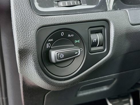 Used 2018 Volkswagen Golf Alltrack SEL AWD/4WD image 11