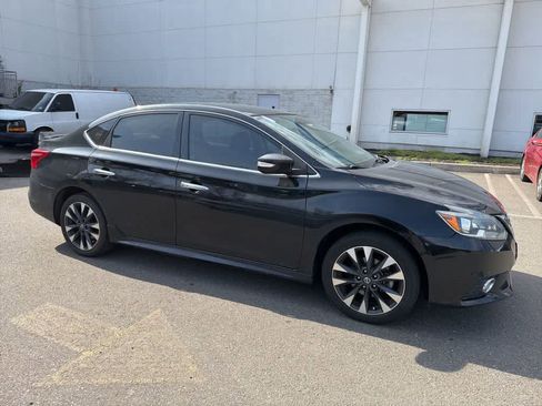 Used 2018 Nissan Sentra SR image 19