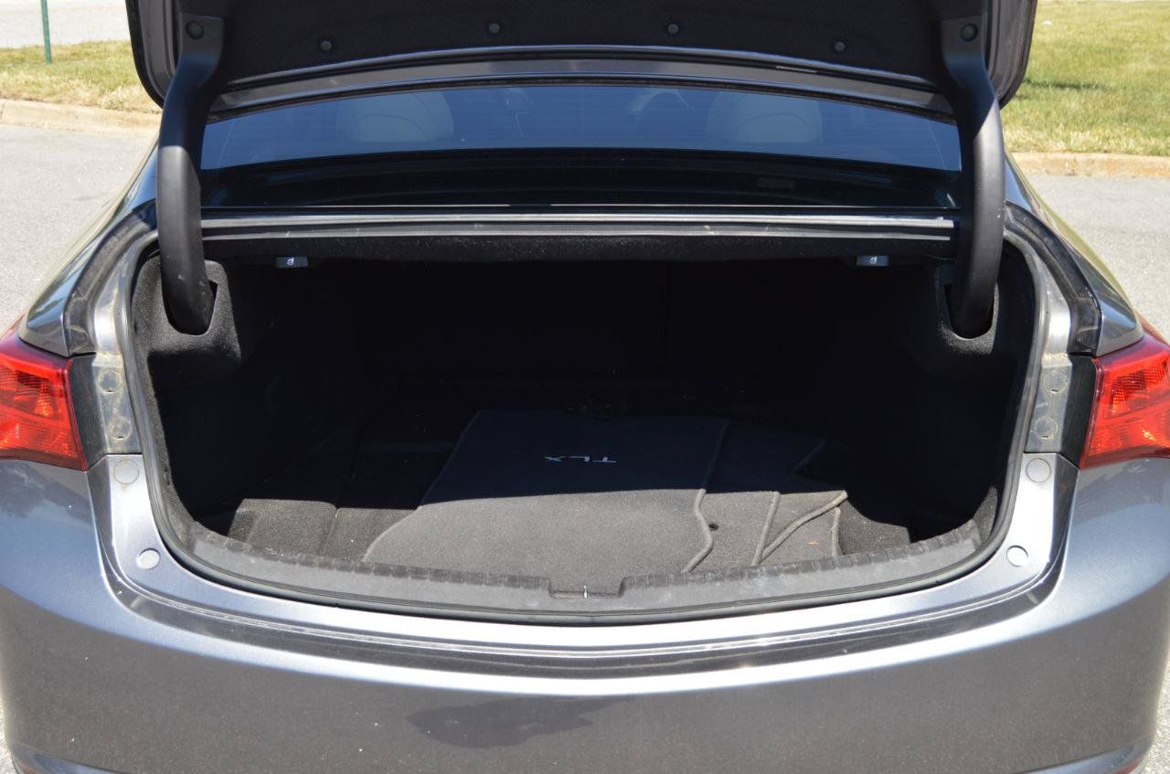 Used 2018 Acura TLX FWD image 17