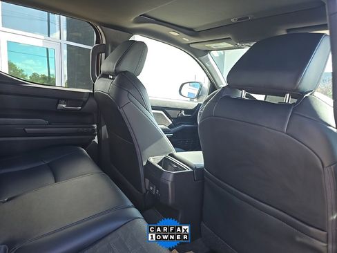 Used 2025 Toyota Tacoma TRD Sport image 40