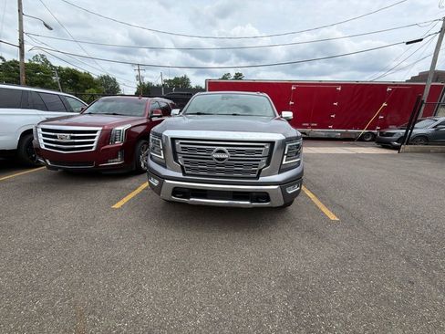Used 2021 Nissan Titan Platinum Reserve w/ Moonroof Package AWD/4WD image 2