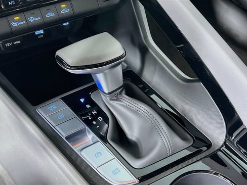 New 2026 Hyundai Elantra Hybrid FWD image 15